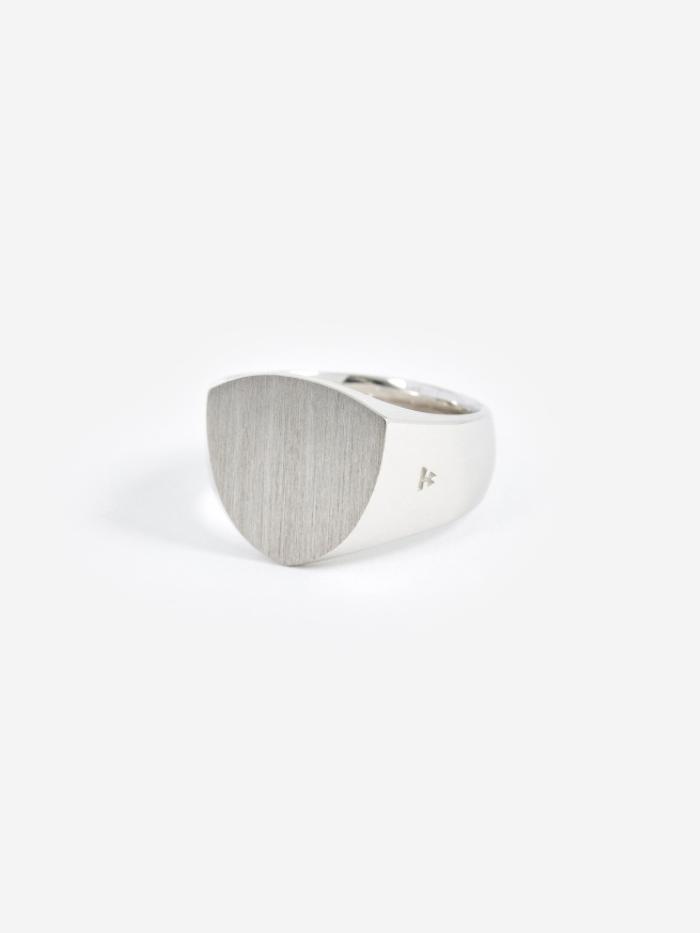 Tom Wood Tom Wood Shield Satin Ring - Silver - Silver