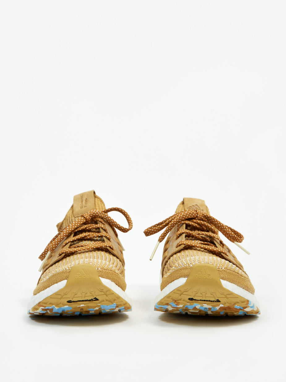 Adidas Adidas x Universal Works Ultraboost 19 - Prairie Sand/Cumin/Winter White - White