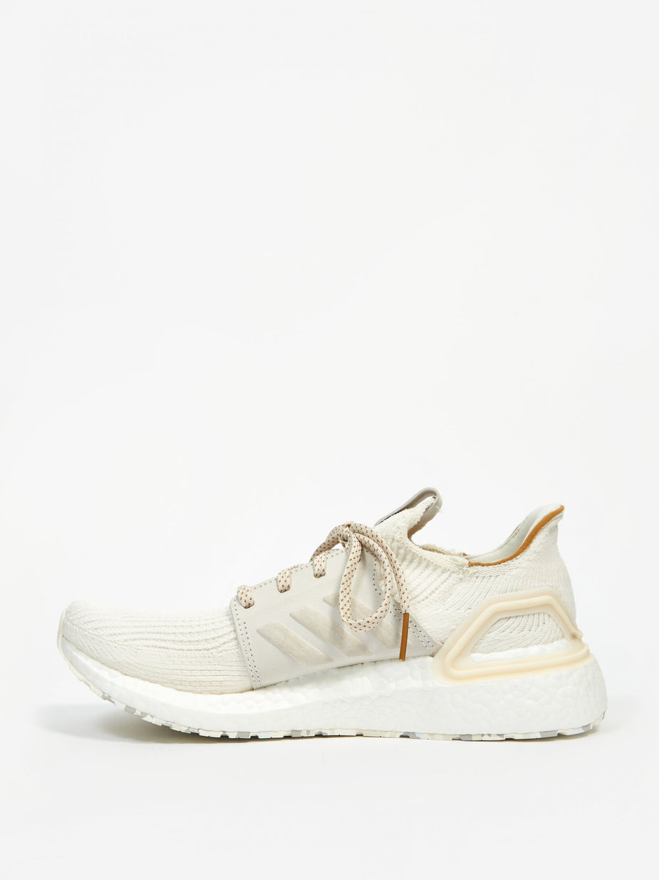 Adidas Adidas x Universal Works Ultraboost 19 - Winter White/Bone/Glacier Grey - White