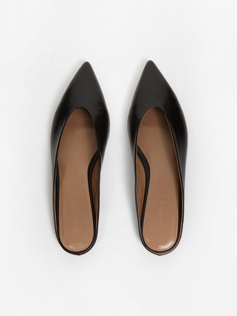 Alumnae Alumnae Simple Almond Mule - Nappa Black - Black