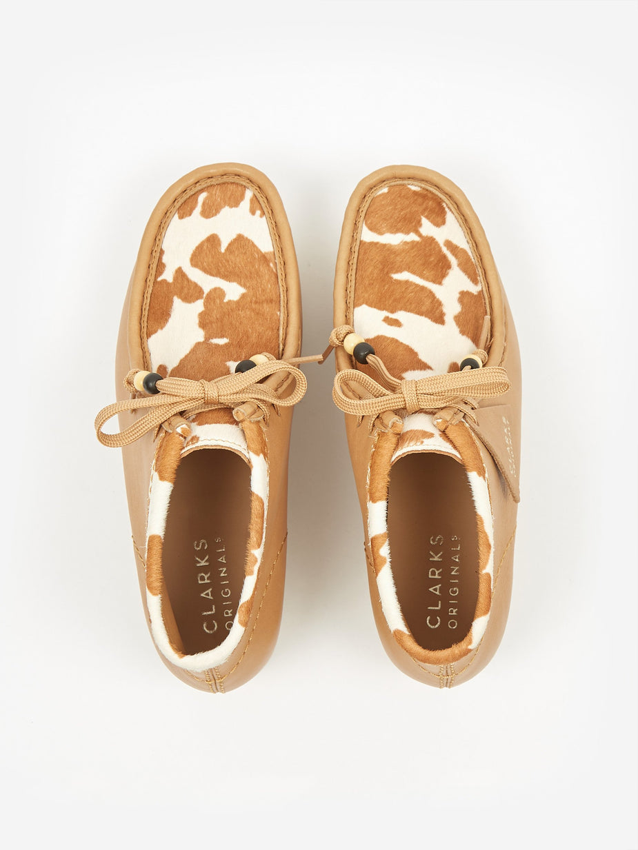 Clarks Clarks Wallabee Wedge - Tan Cow Print - Brown