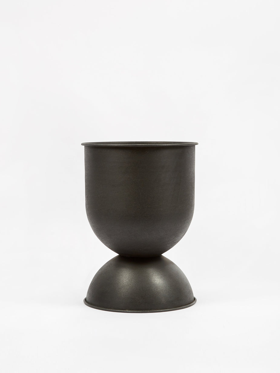 Ferm Living Ferm Living Hourglass Pot Small - Black - Black