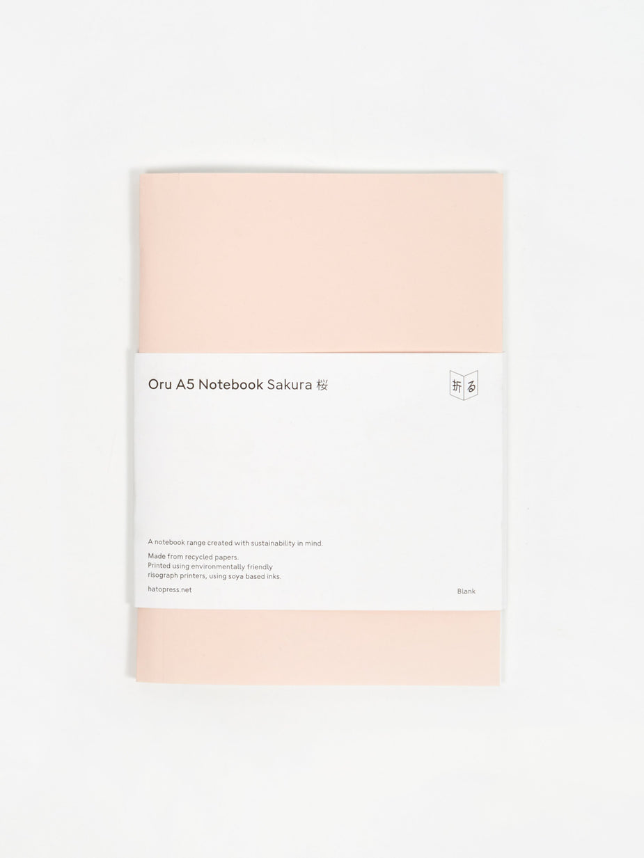 Hato Press Hato Press Oru Notebook A5 Blank - Sakura Pink - Pink