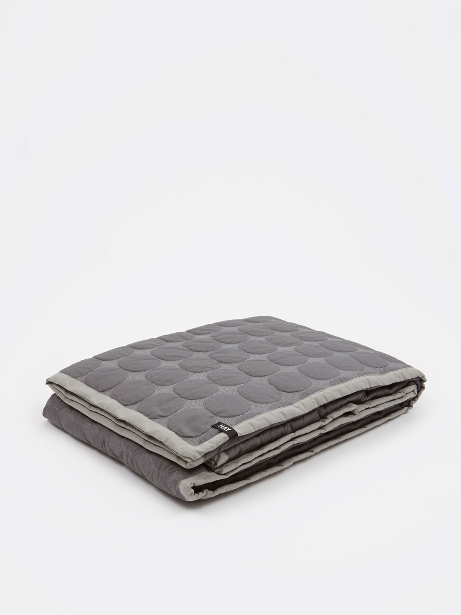 HAY Hay Mega Dot Quilt 245x195cm - Dark Grey - Grey