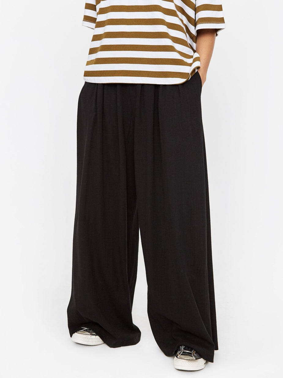 Kowtow Kowtow Drape Trouser - Black - Black
