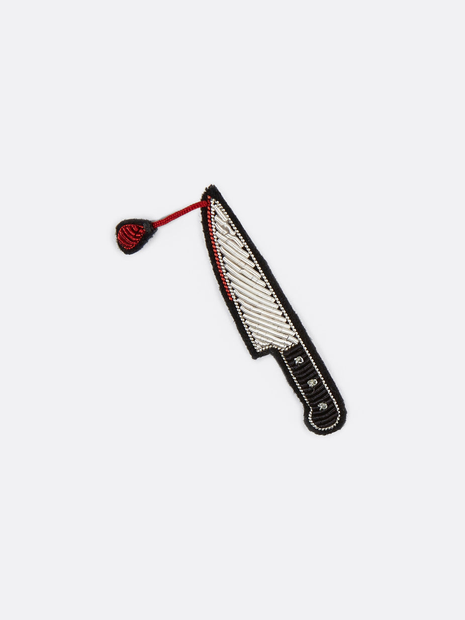 Macon & Lesquoy Macon & Lesquoy Knife Embroidered Pin - White