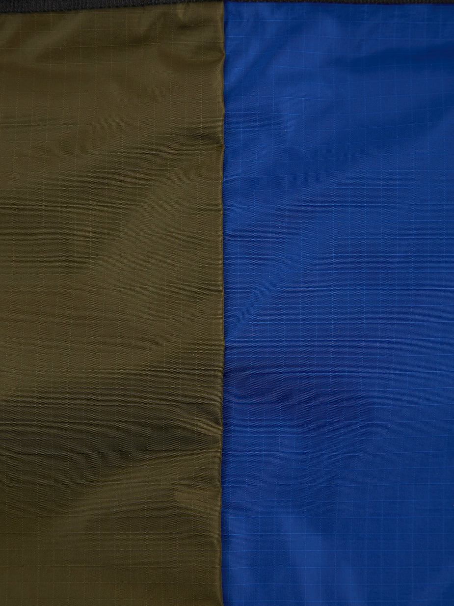 Nanamica Nanamica Nanamican Utility Shoulder Bag L - Olive/Blue - Blue
