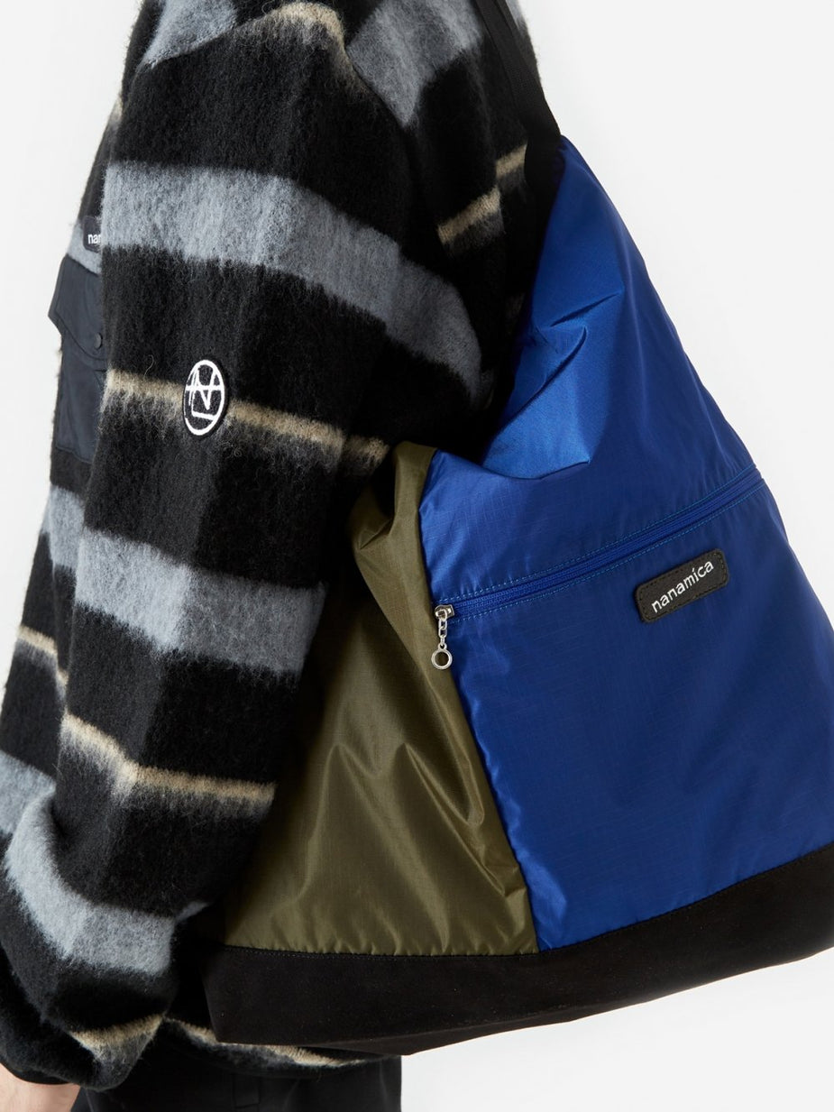 Nanamica Nanamica Nanamican Utility Shoulder Bag L - Olive/Blue - Blue