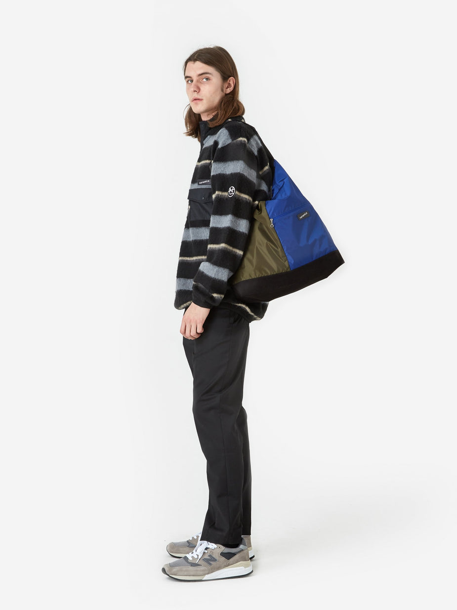 Nanamica Nanamica Nanamican Utility Shoulder Bag L - Olive/Blue - Blue
