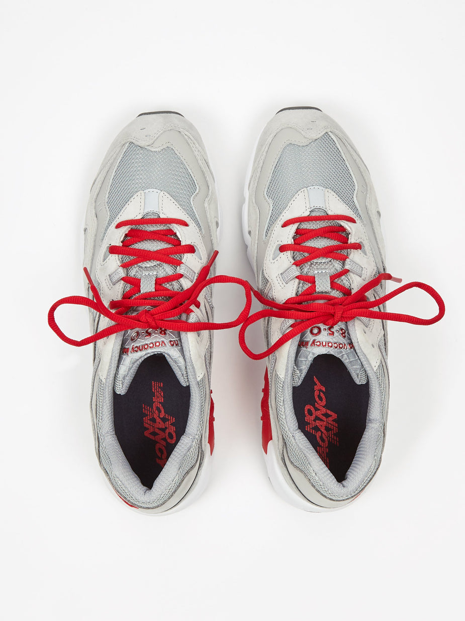 New Balance New Balance x No Vacancy Inn ML850NVA - Beige/White/Red - Red