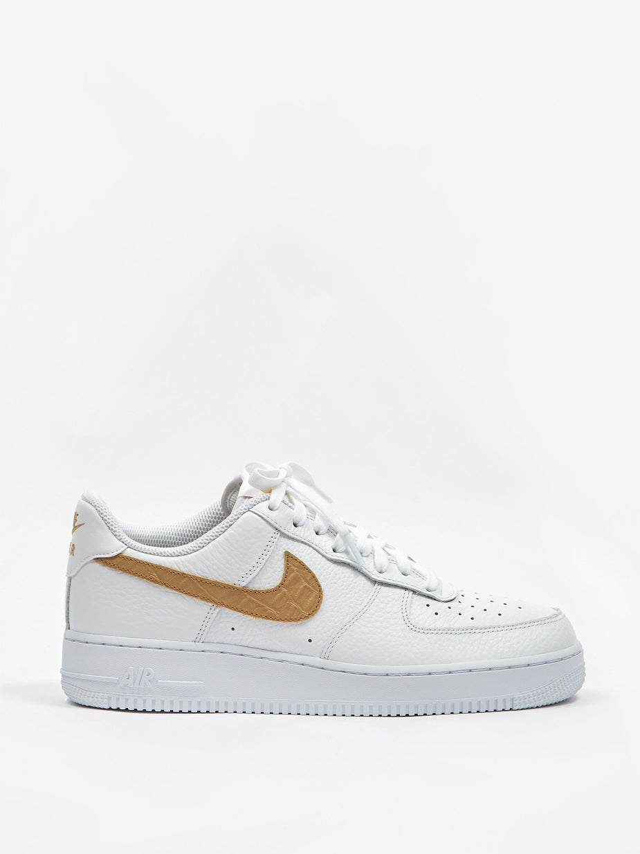 Nike Nike Air Force 1 LV8 - White/Club Gold - White
