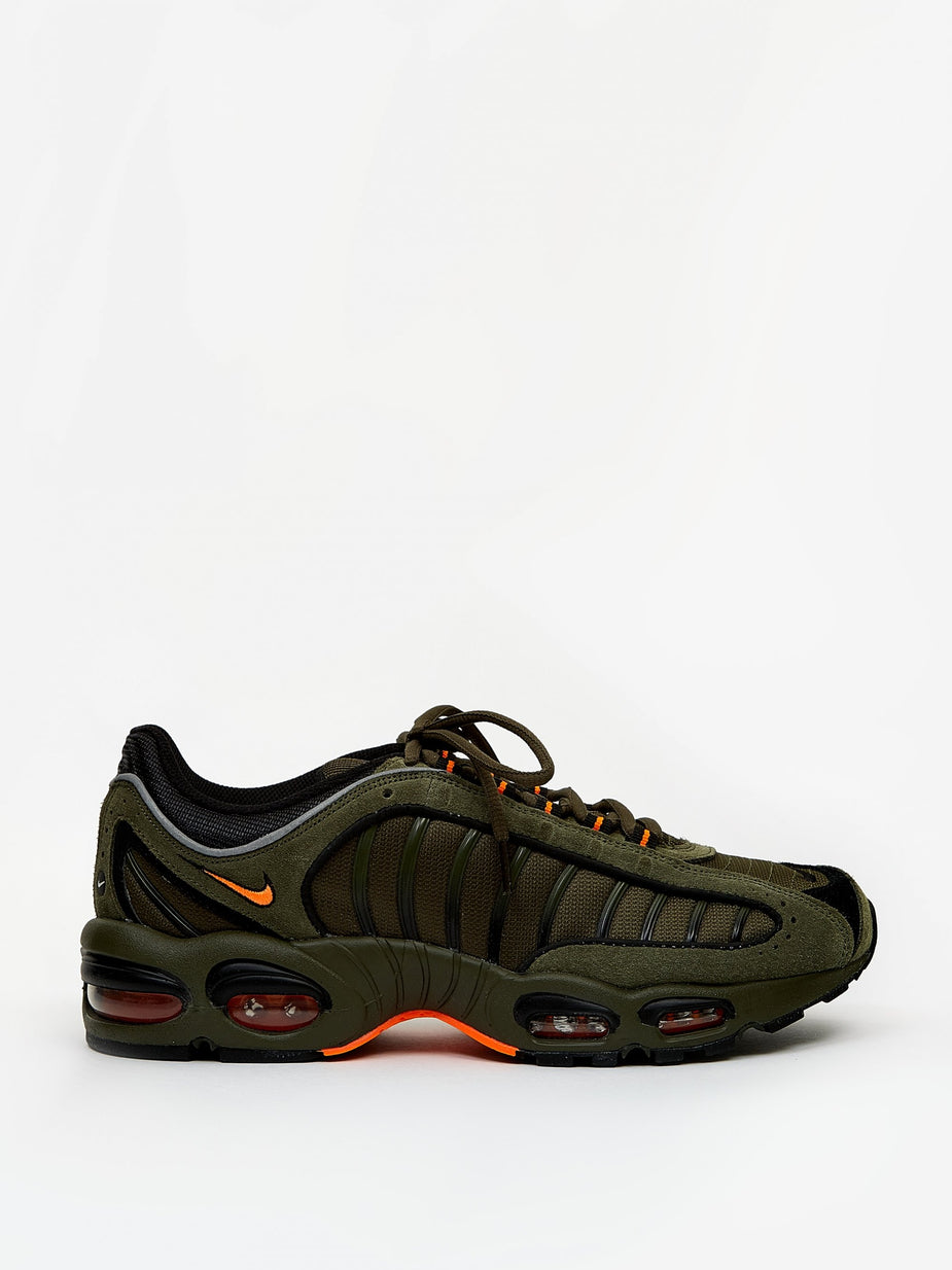 Nike Nike Air Max Tailwind IV SE - Cargo Khaki/Total Orange/Black - Orange