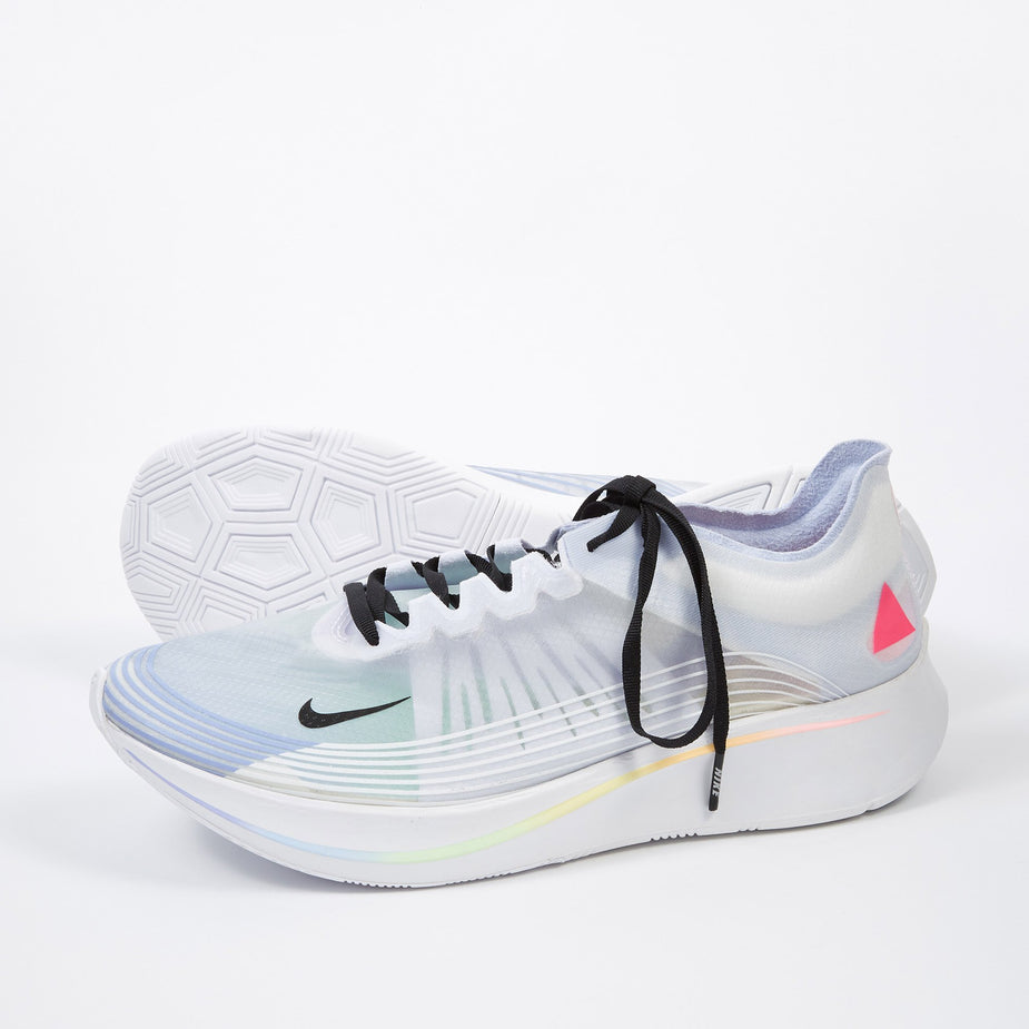 Nike Nike Zoom Fly BeTrue - White - White