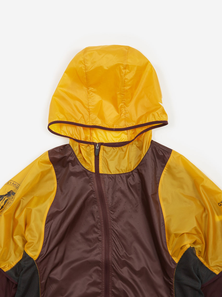 Nike x Undercover Gyakusou Nike Gyakusou Transform Jacket - Gold Dart/Deep Burgundy/Ivory - Gold