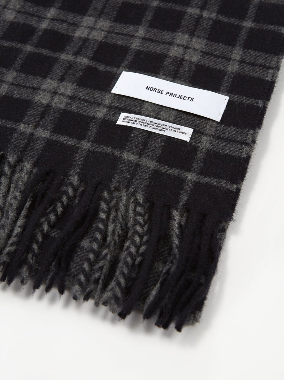 Norse Projects Norse Projects Lambswool Check Scarf - Dark Navy - Blue