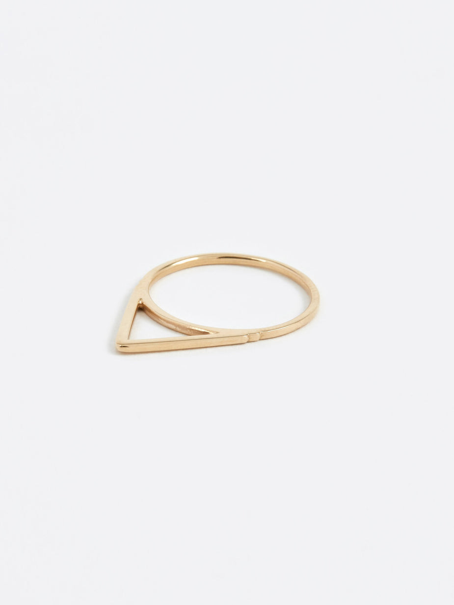 Oljei Oljei Triangle Ring - Gold - Gold