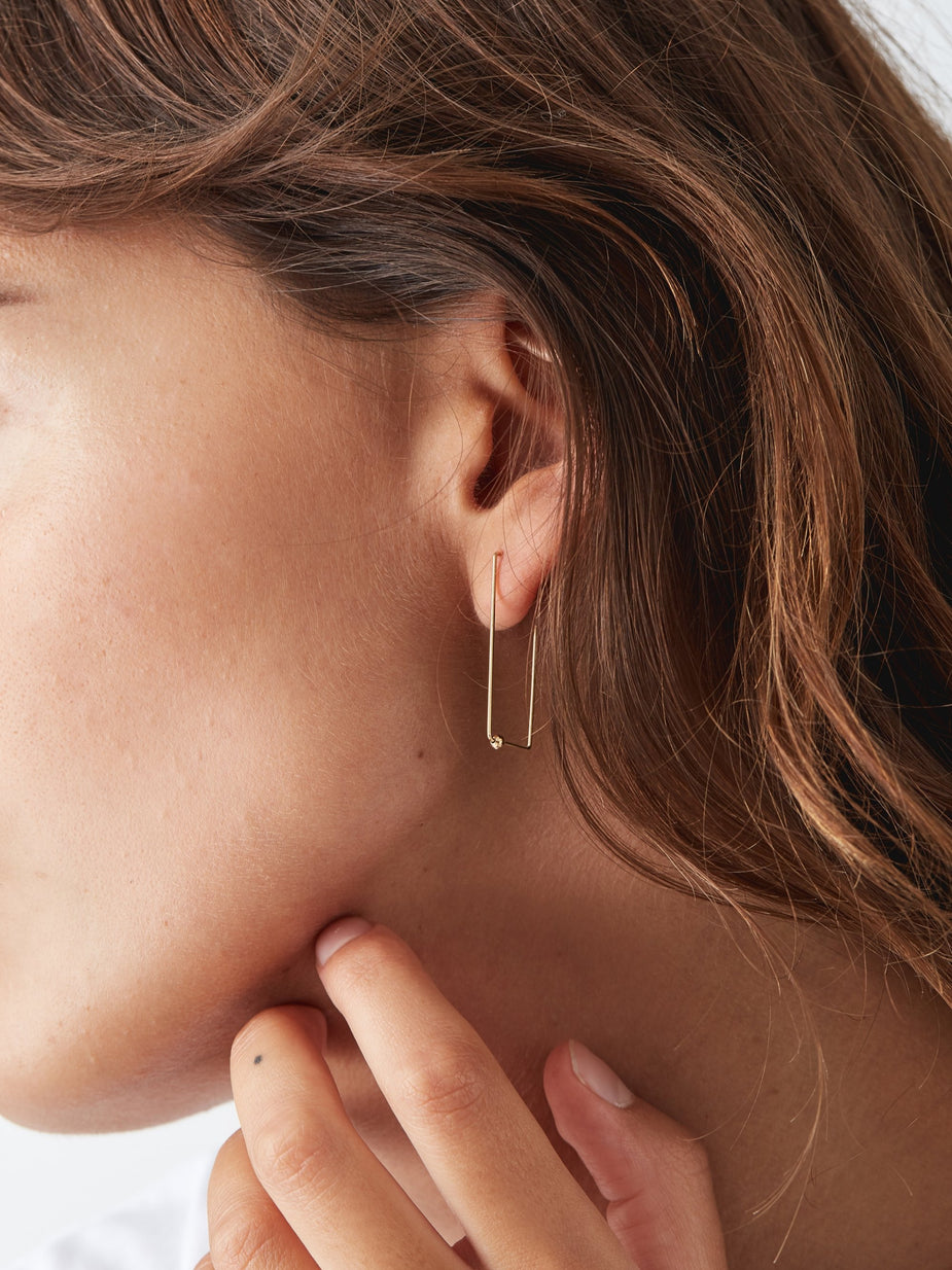 Oljei Oljei Long Rectangle Earring - Gold - Gold