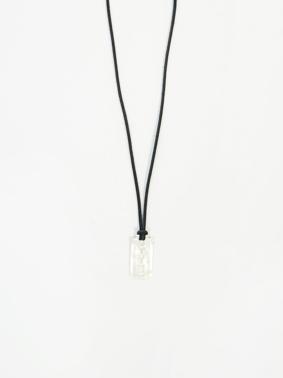 Our Legacy Our Legacy Pearl Razor Necklace - White Pearl - White