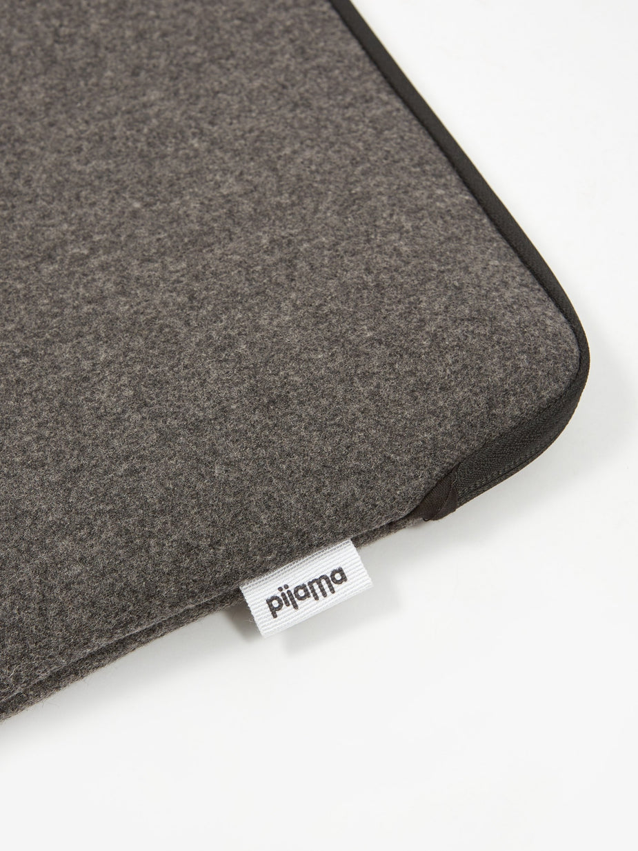 Pijama Pijama Zip Case for Macbook 12 & 13 Pro - Grey Flanel - Grey