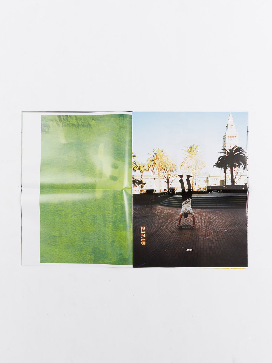 Sneeze Magazine Sneeze Magazine - No.35 - White