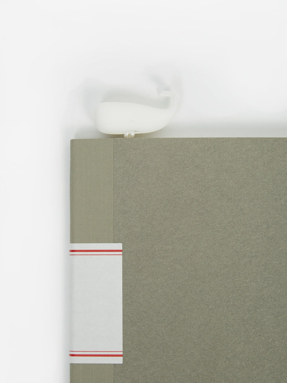 Studio Macura Studio Macura Book Mark Whale - White - White